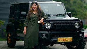 അഭിനയവും സംഗീതവും മാത്രമല്ല, കച്ചവടവും വഴങ്ങും! പുത്തന്‍ ജിംനി വാങ്ങി ദുല്‍ഖറിന്റെ പഴയ നായിക