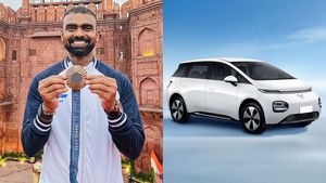 ഈ കാറിന്റെ കേരളത്തിലെ ആദ്യത്തെ ഓണർ പിആർ ശ്രീജേഷ്? ഒളിമ്പിക് മെഡൽ ജേതാക്കൾക്ക് സമ്മാനം കൊടുക്കാൻ എംജി