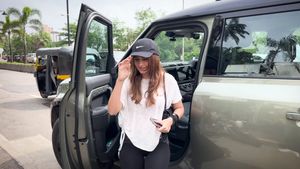 ഒറ്റ പടത്തിൽ പോലും അഭിനയിച്ചിട്ടില്ലാത്ത താരപുത്രി! സ്വന്തമാക്കിയതോ രണ്ട് കോടിയുടെ എസ്‌യുവി, വീഡിയോ വൈറൽ