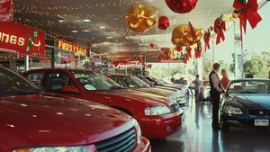 ഓഫര്‍ കണ്ട് ചാടിവീഴേണ്ട! ഉത്സവകാലത്ത് കാര്‍ വാങ്ങുന്നതിന് ഗുണങ്ങളും ദോഷങ്ങളുമുണ്ട്