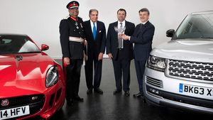 ഇൻഡിക്ക ഏറ്റെടുക്കാൻ പറഞ്ഞപ്പോൾ അപമാനിച്ച് ഫോർഡ്! ലാൻഡ് റോവറും ജാഗ്വറും സ്വന്തമാക്കി രത്തൻ ടാറ്റയുടെ പ്രതികാരം