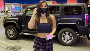 താല്‍പര്യം ജിമ്മും 'അടിപിടിയും', നടിമാരേക്കാള്‍ ഫെയ്മസായ താരപുത്രിയുടെ കാര്‍ പോലും 'റെയര്‍ പീസാ'