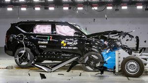 ഇവി വാങ്ങാൻ ഷോറൂമിലോട്ട് ഓടാൻ വരട്ടെ; സുരക്ഷിതം ICE എഞ്ചിനാണോ, പുതിയ റിപ്പോർട്ട് പുറത്ത്