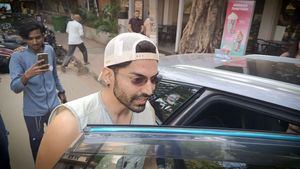 ഇത് രാമൻ ഇഫക്ട്; ടിവി സീരിയലുകളിലെ ഈ താരത്തിൻ്റെ പുത്തൻ വാഹനം കണ്ടോ