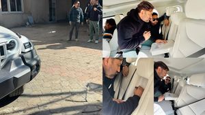 ഇ ഥാർ റോക്സ് ലേലത്തിന് വച്ചാൽ കോടികൾ വാരാം! കൈയ്യൊപ്പ് ചാർത്തിയത് ആരാണെന്ന് കണ്ടോ