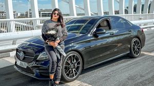 'വെളുത്തിട്ട് പാറുന്ന ക്രീം' വിറ്റ് വാങ്ങിയത് ബെന്‍സ്! ഒമര്‍ ലുലു സിനിമയിലെ നായികയെ മനസിലായോ?