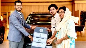 ചെറിയ പ്രായത്തിൽ 25 ലക്ഷത്തിന്റെ കടവും വീട്ടി വീടും വെച്ചു! ലക്ഷങ്ങൾ വില വരുന്ന പുത്തൻ കാറും വാങ്ങി കേശു