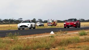 ഇജ്ജാതി ഡ്രാഗ് റേസ് കണ്ടിട്ടുണ്ടോ; എംജി സൈബർസ്റ്റർ ഏറ്റുമുട്ടിയത് സാക്ഷാൻ ആസ്റ്റൺ മാർട്ടിനോട്