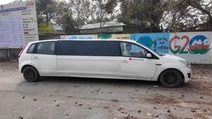 ഫോർഡിനിതൊന്നും കാണണ്ടല്ലോ; രാജ്യത്തെ ആദ്യ ഫോർഡ് ഫിഗോ ലിമോസിൻ,വൈറൽ വീഡിയോ