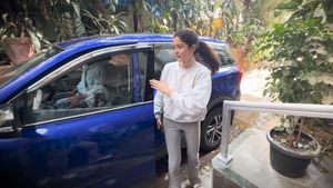 ഔഡി വേണ്ട, സ്റ്റാര്‍ കിഡ്‌സിന് വരെ ഇന്ത്യന്‍ കാര്‍ മതി! മോഹന്‍ലാലിന്റെ പാന്‍-ഇന്ത്യന്‍ ചിത്രത്തിലെ നായികയാണിത്