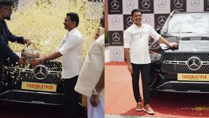 വസ്ത്രം വിൽക്കുന്നതിലും വാഹനം വാങ്ങുന്നതിലും പ്രൗഡി വിട്ടൊരു കളിയില്ല; മഹാറാണി ഉടമ വാങ്ങിയ എസ്‌യുവി കണ്ടോ