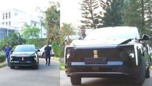 ഗവർണറിന് പോലും പ്രിയപ്പെട്ട ഇവി, മൂന്ന് മഹീന്ദ്ര XEV 9E വാങ്ങിയ ആളെ മനസിലായോ