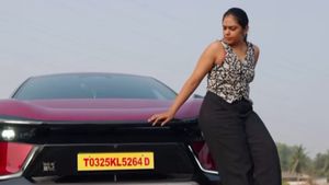 പണം പോയി പവര്‍ വരട്ടെ! മഹീന്ദ്രയുടെ 'ഇന്ത്യന്‍ ടെസ്‌ലകള്‍' ഒരു മാസം കൊണ്ട് ഇത്രയുമധികം ആളുകള്‍ വാങ്ങി