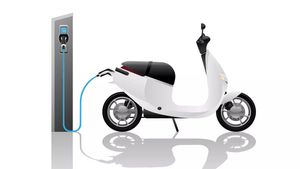 ഇലക്ട്രിക് ടൂവീലര്‍ ഉടമയാണോ? മഴക്കാലത്ത് ഇക്കാര്യങ്ങള്‍ ചെയ്യാന്‍ മറക്കല്ലേ...