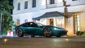 അംബാനിക്ക് സ്വപ്‌നം കാണാൻ പോലും സമയം കൊടുത്തില്ല! 11 കോടിയുടെ സൂപ്പർകാർ ഇന്ത്യയിൽ ആദ്യം വാങ്ങിയത് ഈ തമിഴൻ