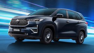 ഇവിയെ വിശ്വസിക്കാൻ പറ്റൂല്ല, ഹൈബ്രിഡ് വാഹനങ്ങളിലാണ് ഭാവി; ടൊയോട്ട ചെയർമാൻ പറഞ്ഞത് വൈറൽ