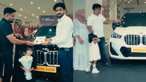 വിദ്യാർത്ഥികളെ വിദേശത്തേക്ക് വിട്ട് സഹായിക്കുന്ന മുതലാളിമാർ; സ്വന്തമാക്കിയത് ഒരേ മോഡൽ ആഡംബര എസ്‌യുവികൾ