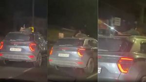 സണ്‍റൂഫ് ബെഡ്‌റൂം ബാല്‍ക്കണിയാക്കി കപ്പിള്‍സ്! വീഡിയോ വൈറലായതോടെ കിട്ടിയ പണി കണ്ടോ? 