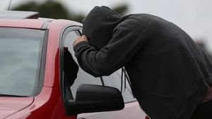 നോ പാര്‍ക്കിംഗില്‍ കാര്‍ മോഷണം പോയാല്‍ ഇന്‍ഷൂറന്‍സ് കിട്ടുമോ? ഈ കോടതി വിധിയില്‍ ഉത്തരമുണ്ട്...