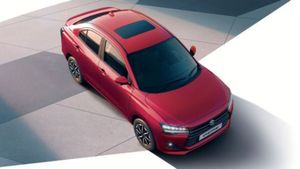 6.82 ലക്ഷത്തിന്റെ കാറില്‍ 1000 രൂപയ്ക്ക് പെട്രോള്‍ അടിച്ചാല്‍ 250Km ഓടും! എസ്‌യുവികള്‍ തലവേദനയായ 'ഒറ്റയാന്‍' 