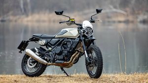 എൻഫീൽഡിനോട് നേരിട്ട് മുട്ടണം, 500 സിസി സ്ക്രാംബ്ലറിന്റെ വില 27,499 രൂപയോളം വെട്ടിക്കുറച്ച് ഓസ്ട്രിയൻ കമ്പനി