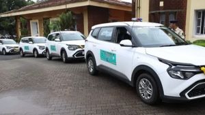 മാരുതി അങ്ങോട്ട് മാറിനില്ല്! പൊലീസിന്‍ ഇപ്പോള്‍ ഈ എംപിവി മതി,  ഫ്‌ലാഗ്ഓഫ് ചെയ്യാന്‍ മുഖ്യമന്ത്രി നേരിട്ടെത്തി