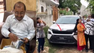 ഷൂ ബോക്‌സില്‍ ഒളിപ്പിച്ച സര്‍പ്രൈസ്! എല്ലാ ആണ്‍കുട്ടികളുടെയും സ്വപ്‌നമായിരിക്കും ഇതുപോലൊരു കാര്‍ ഡെലിവറി