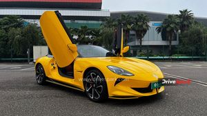 ഇന്ത്യയിലെ ഏറ്റവും താങ്ങാവുന്ന വിലയുള്ള ഇലക്ട്രിക് റോഡ്‌സ്റ്റര്‍! MG സൈബര്‍സ്റ്റര്‍ റിവ്യൂ വായിക്കാം 