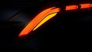 ഗ്രാൻഡ് വിറ്റാരയെക്കൊണ്ട് നടന്നില്ല, ക്രെറ്റയെ ഒതുക്കാൻ പുത്തൻ എസ്‌യുവിയുമായി മാരുതി! ആദ്യ ടീസർ പുറത്ത്