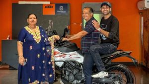 KTM 390 അഡ്വഞ്ചറില്‍ ചുറ്റിയത് 46 രാജ്യങ്ങള്‍! തിരിച്ചെത്തി നേരെ പോയി വാങ്ങിയത് അതേ ബൈക്ക്