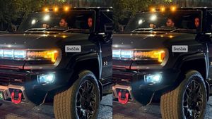 കോടികൾ വില വരുന്ന ഇലക്‌ട്രിക് എസ്‌യുവിയിൽ കറങ്ങാൻ ഇറങ്ങി സിനിമയിലെ താരറാണിയും ഭർത്താവും