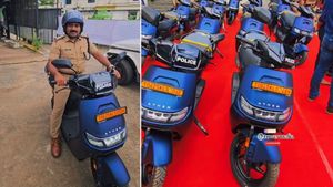 പൊലീസ് മാമാന്‍മാര്‍ ഇനി 'സൈലന്റായി' വരും! വാങ്ങിയത് 16 ഏഥര്‍ റിസ്ത സ്‌കൂട്ടറുകള്‍