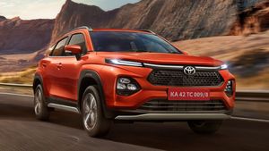 31 ദിവസം കൊണ്ട് വാങ്ങിപ്പോയത് 34,236 പേര്‍! ഓണത്തിരക്ക് ടൊയോട്ട ഷോറൂമില്‍ തന്നെ