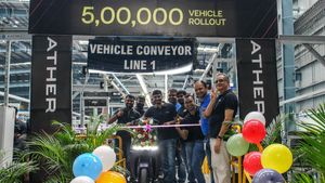 ഫാമിലിമാനായി റിസ്‍ത വന്നതോടെ ഏഥർ രക്ഷപെട്ടു! ഇതുവരെ പണിതിറക്കിയത് 500000 ഇലക്ട്രിക് സ്‌കൂട്ടറുകൾ