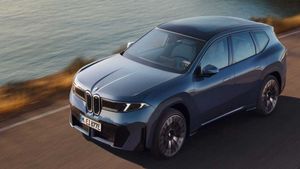 ആഡംബര കാറുകൾ വിറ്റ് കാശ് വാരി ബിഎംഡബ്ല്യു, റെക്കോർഡ് വിൽപ്പനയുമായി ബെൻസിനെ വരെ വിറപ്പിച്ചു 