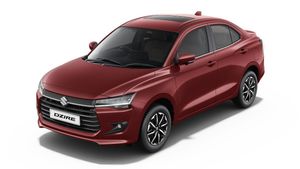 33.7Km മൈലേജ് തരുന്ന കാര്‍ വാങ്ങുമ്പോള്‍ ലാഭം 88000 രൂപ! ഇപ്പോൾ വെറും ₹6.26 ലക്ഷം മുതല്‍ വാങ്ങാം 