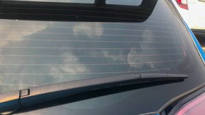 റിവേഴ്സ് ക്യാമറ പോലെ തന്നെ പ്രാധാന്യമുള്ള ഫീച്ചർ; റിയർ വൈപ്പറുകളുടെ പ്രാധാന്യം ഇതാണ്