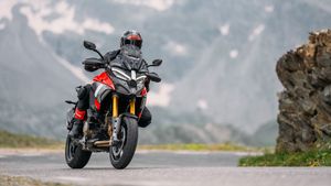 10 സെന്റിൽ 2 നില വീട് വെക്കുന്ന പൈസ വേണം, 36.16 ലക്ഷത്തിന്റെ പുത്തൻ അഡ്വഞ്ചർ ബൈക്കുമായി ഡ്യുക്കാട്ടി