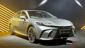 25.49 KM മൈലേജുള്ള ടൊയോട്ടയുടെ ഹൈബ്രിഡ് കാറിന് പണികിട്ടി, വാങ്ങിയവർക്ക് ഫ്രീയായി നന്നാക്കി തരാമെന്ന് കമ്പനി