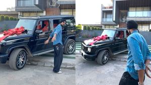 ട്വന്റി20-യില്‍ ബൂംറക്ക് പോലുമില്ലാത്ത റെക്കോഡ്, ഇപ്പോള്‍ കോഹ്‌ലിക്കില്ലാത്ത കാറും സ്വന്തമാക്കി പേസർ