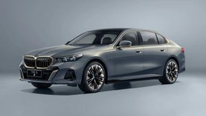 2026ൽ സെലിബ്രിറ്റികളുടെ ഗാരേജ് ഇവൻ ഭരിക്കും; i5 LWB മോഡലുമായി ബിഎംഡബ്ല്യു