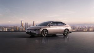 കിടിലൻ എൻട്രിയുമായി നിസ്സാൻ ടീനയും N6 പ്ലഗ്-ഇൻ ഹൈബ്രിഡ് കാറും; ഇന്ത്യയിലേക്കുള്ള ടിക്കറ്റിന് വെയിറ്റിംഗ്