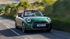 അച്ഛാ മിനി.... രാജ്യത്തെ ഏറ്റവും കുറഞ്ഞ വിലയുള്ള കൺവെർട്ടബിൾ കാറിൻ്റെ ബുക്കിംഗ് തുടങ്ങി