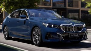 ഫീച്ചറുകൾ കൂട്ടിയിട്ടും വിലയിൽ മാറ്റമില്ല! പുതിയ അപ്‌ഡേറ്റോടെ ബിഎംഡബ്ലു 5 സീരിസ് LWB