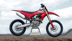 കവസാക്കിയുടെ അന്തകൻ, മോട്ടോക്രോസ് ബൈക്കുമായി ഡ്യുക്കാട്ടി കോഴിക്കോട്; 2026-ൽ വാങ്ങാം