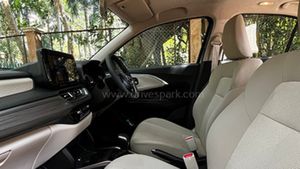 നിങ്ങളുടെ കാറിൽ ഈ കുഞ്ഞൻ ഫീച്ചറുണ്ടോ; 10 ലക്ഷം രൂപയ്ക്ക് ഈ ഫീച്ചർ ഒരു മുതൽക്കൂട്ടാണേ