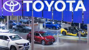 വിശ്വാസ്യതയില്‍ മാത്രമല്ല വില്‍പ്പനയിലും ടൊയോട്ട മാരുതിയെ പിന്നിലാക്കി! മാരക മൈലേജല്ലേ, പിന്നെങ്ങിനാ