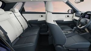 ക്ലച്ചിനെ പേടിയുള്ളവർ മാറിനിന്നോ, 9.99 ലക്ഷത്തിന് വെന്യുവിൻ്റെ വാല്യു ഫോർ മണി വേരിയൻ്റുമായി ഹ്യുണ്ടായി