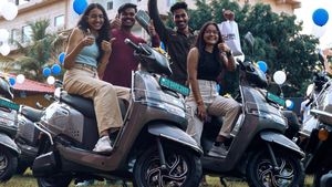 ദിവസവും വെറും ₹3 ചെലവില്‍ 30 KM യാത്ര! പെട്രോള്‍ വണ്ടികളെ വിറപ്പിച്ച് ഐക്യൂബ്, ടോപ് 10-ലെ ഏക ഇ-സ്‌കൂട്ടര്‍