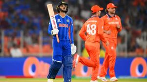 T20 WC 2026: ശിവം ദുബെയെ കണ്ട് പഠിക്കണം! അഭിഷേകിന് പിഴച്ചത് എവിടെ? മുൻ ഇന്ത്യൻ താരം പറയുന്നതിങ്ങനെ